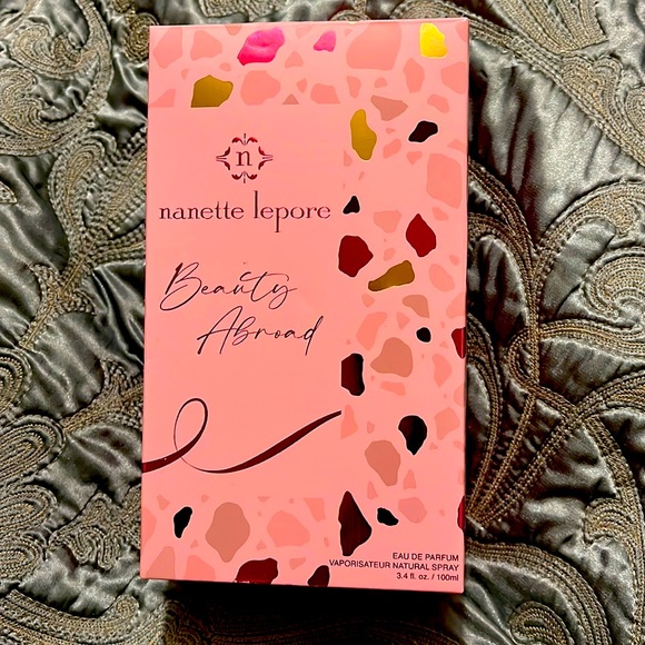 100 ml of beauty abroad - Picture 2 of 2